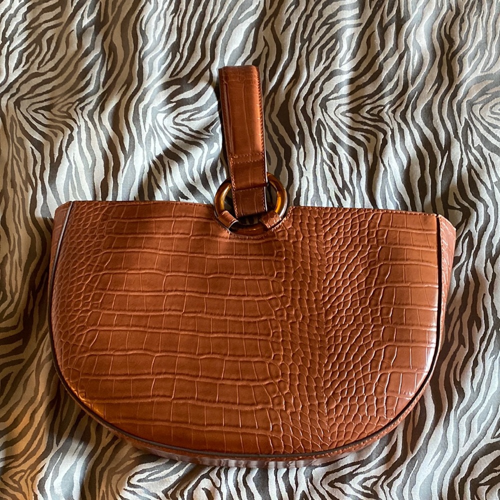 Enzo Angiolini top handle bucket bag